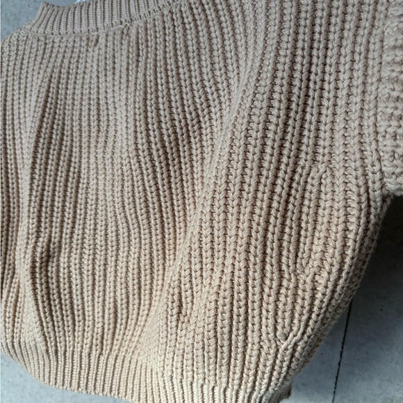 Simple Folk Cardigan - Picture 12 of 13